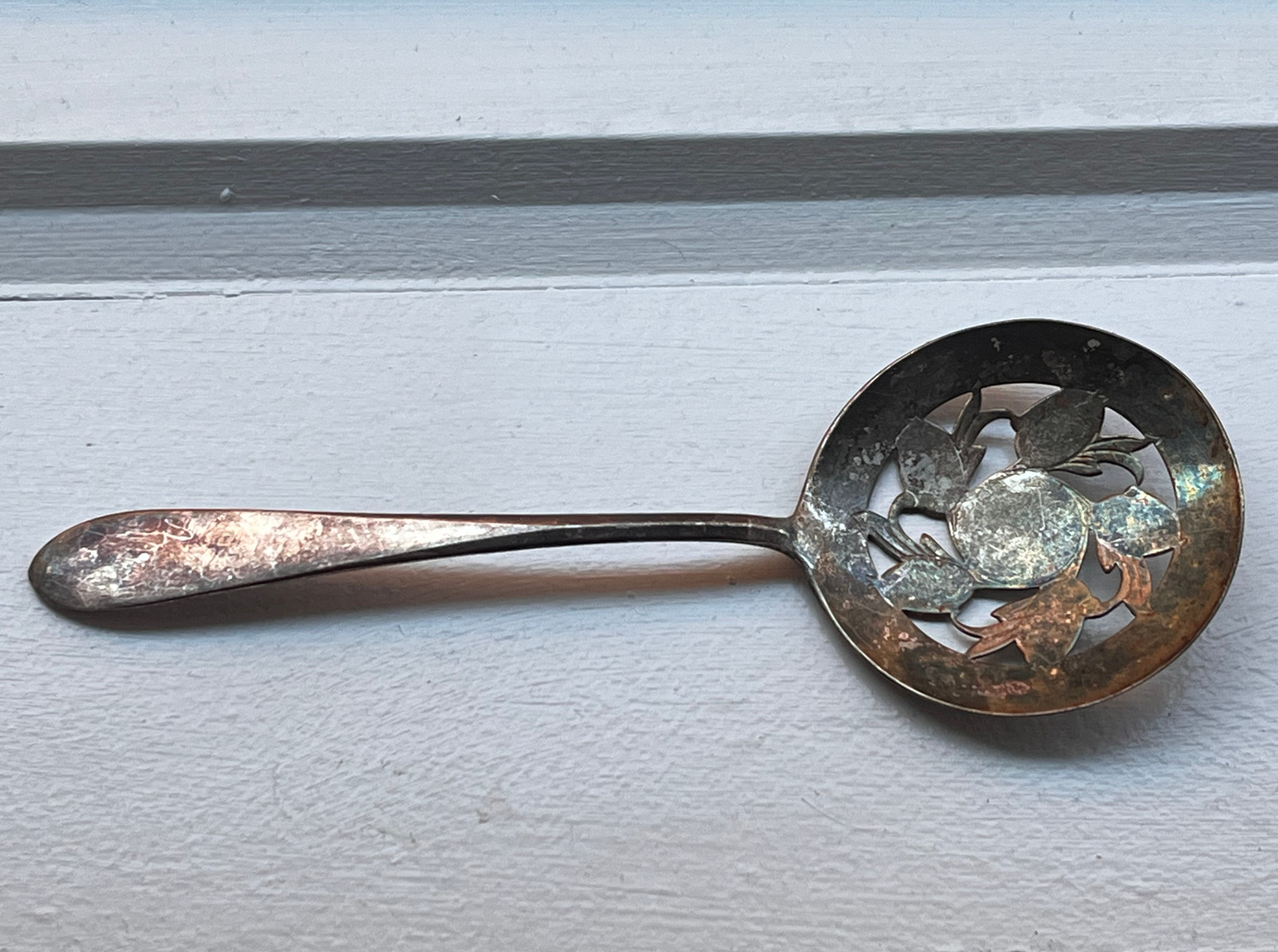 Vintage International Silver Co. Silver Plate Tomato Server ~ Vintage Spoon