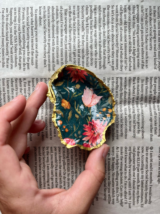 Handmade Decoupage Oyster Shell Trinket Tray | Jewelry Dish | Ring Dish