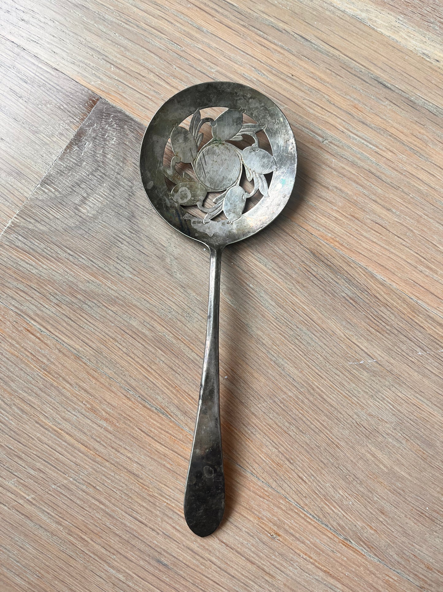 Vintage Silver Plate William Rogers Tomato Spoon