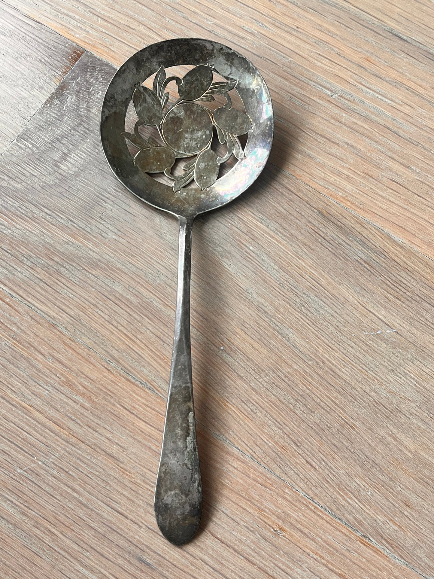 Vintage Silver Plate William Rogers Tomato Spoon